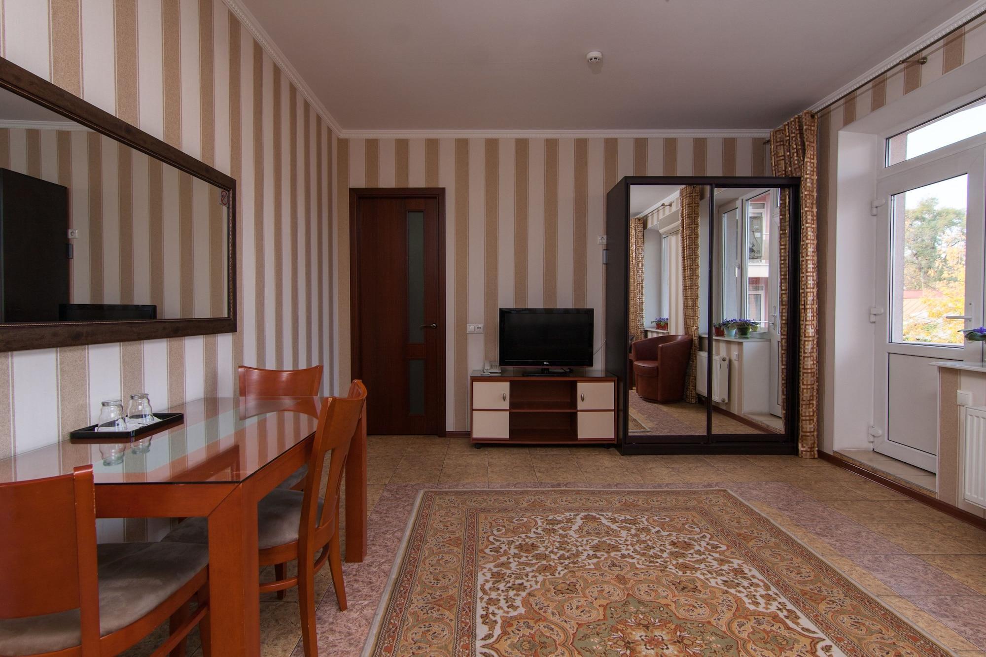 Klassik Hotel Chişinău Extérieur photo