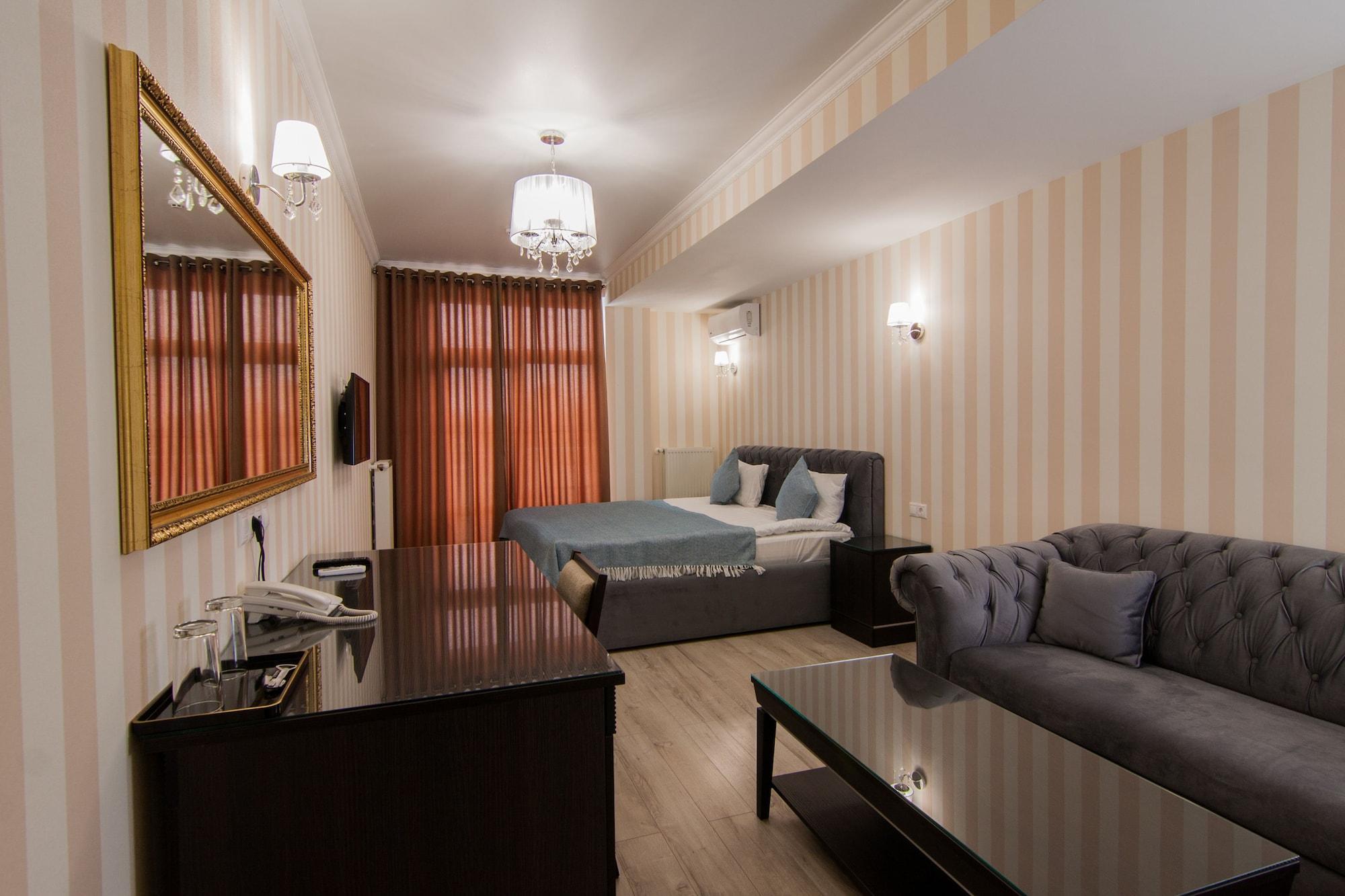 Klassik Hotel Chişinău Extérieur photo