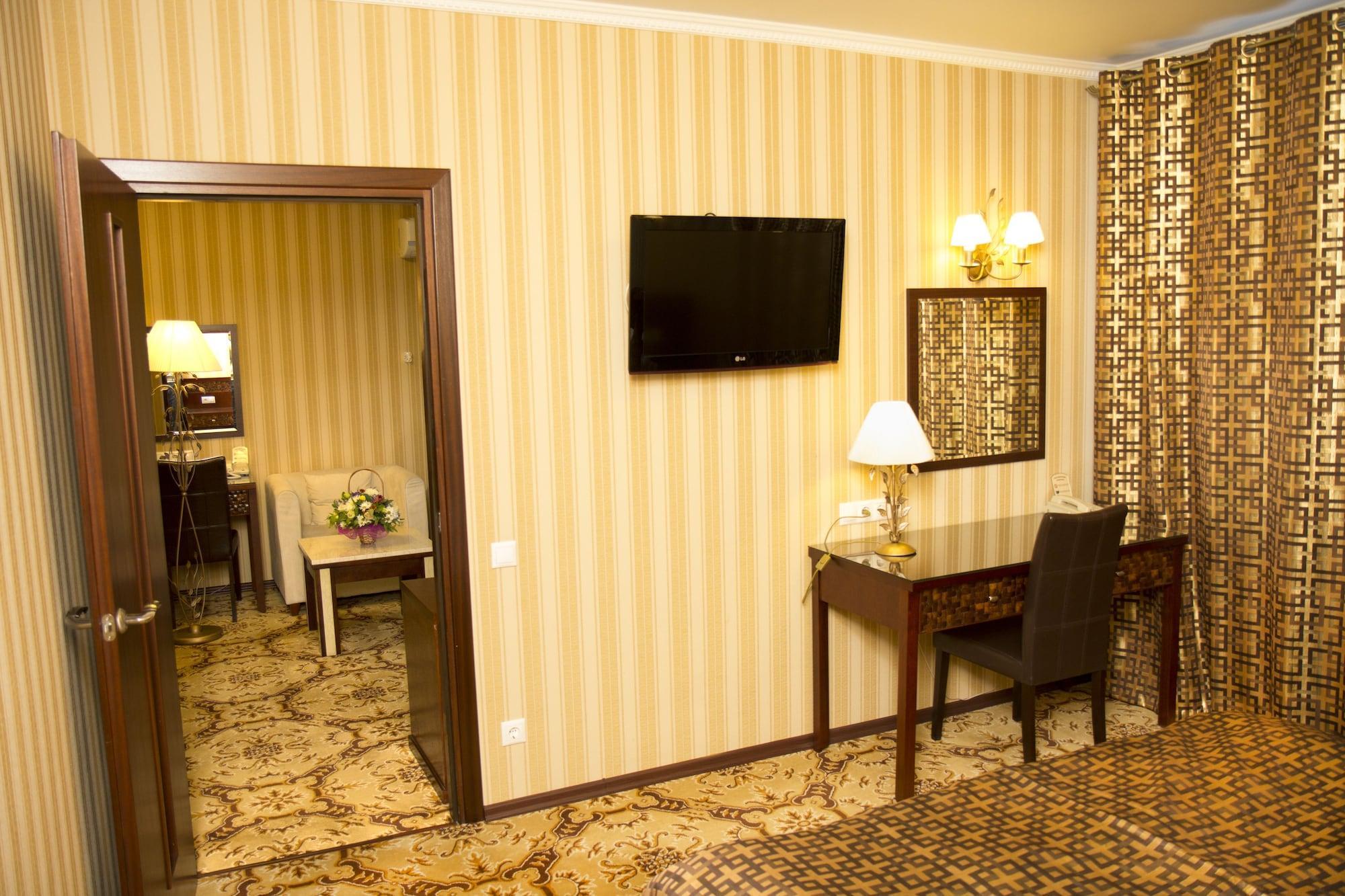 Klassik Hotel Chişinău Extérieur photo