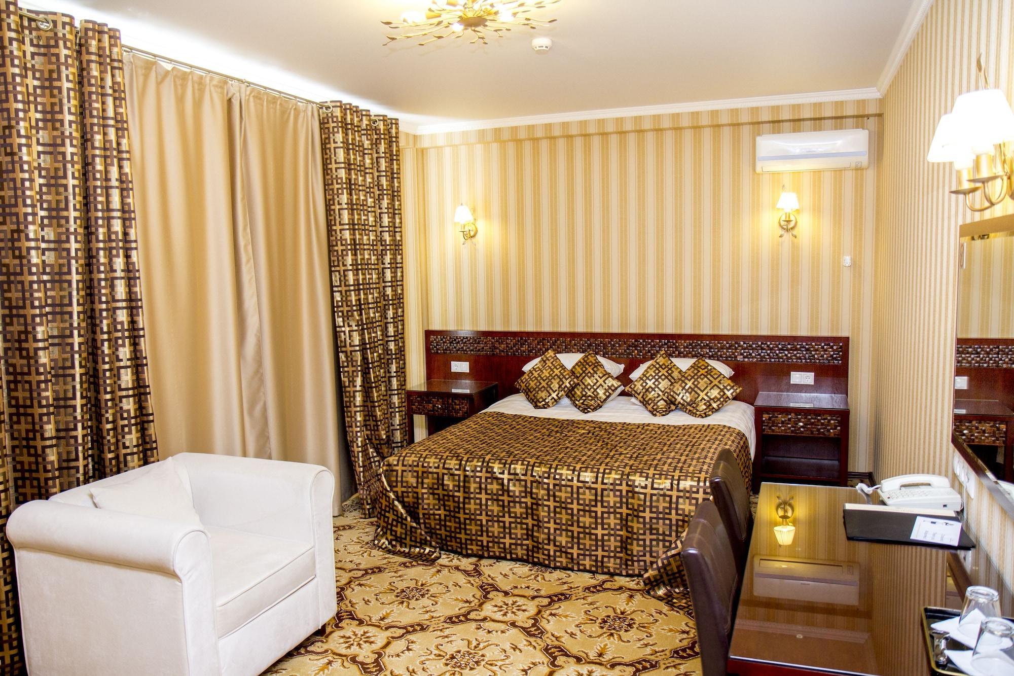 Klassik Hotel Chişinău Extérieur photo