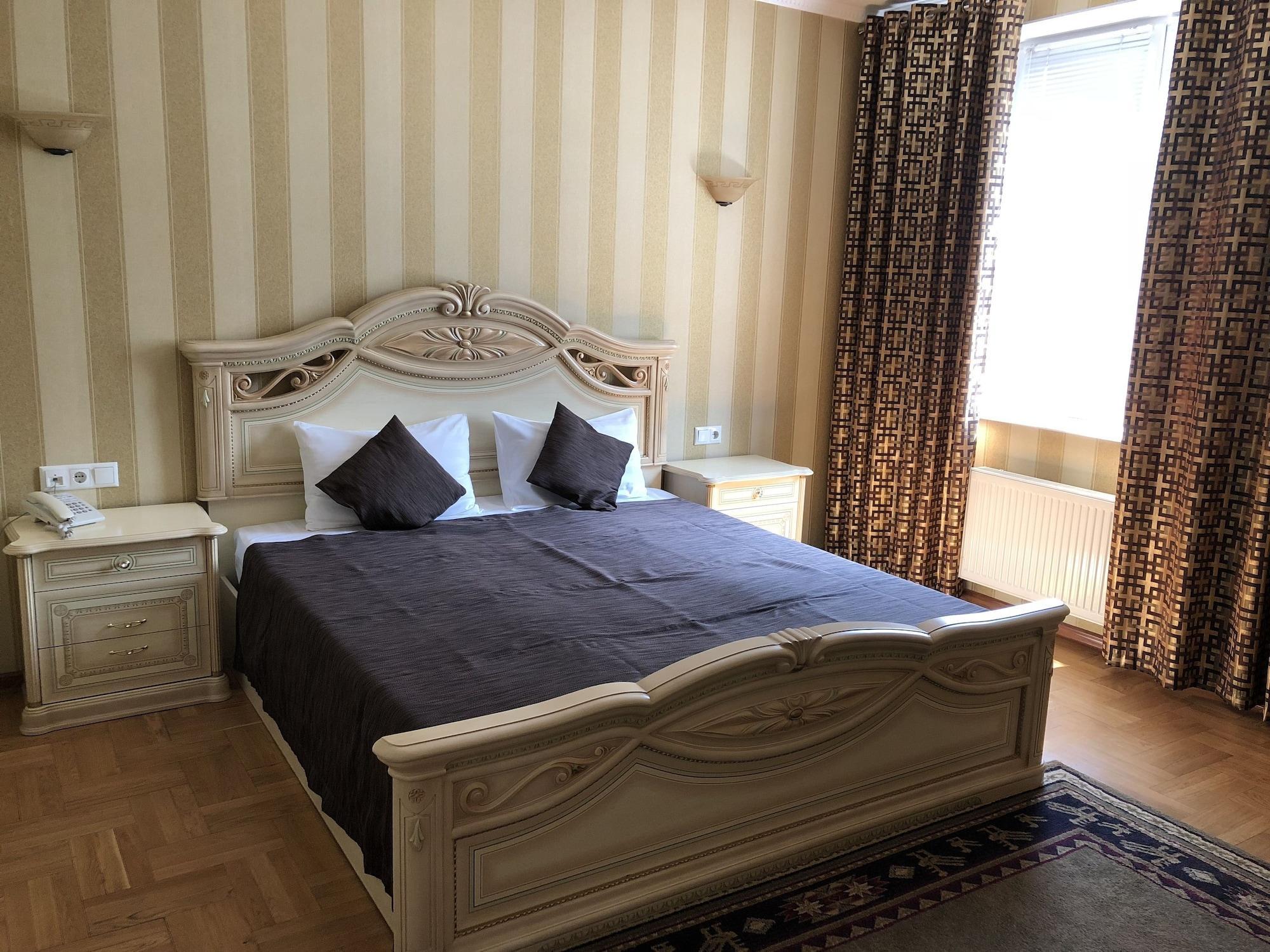 Klassik Hotel Chişinău Extérieur photo